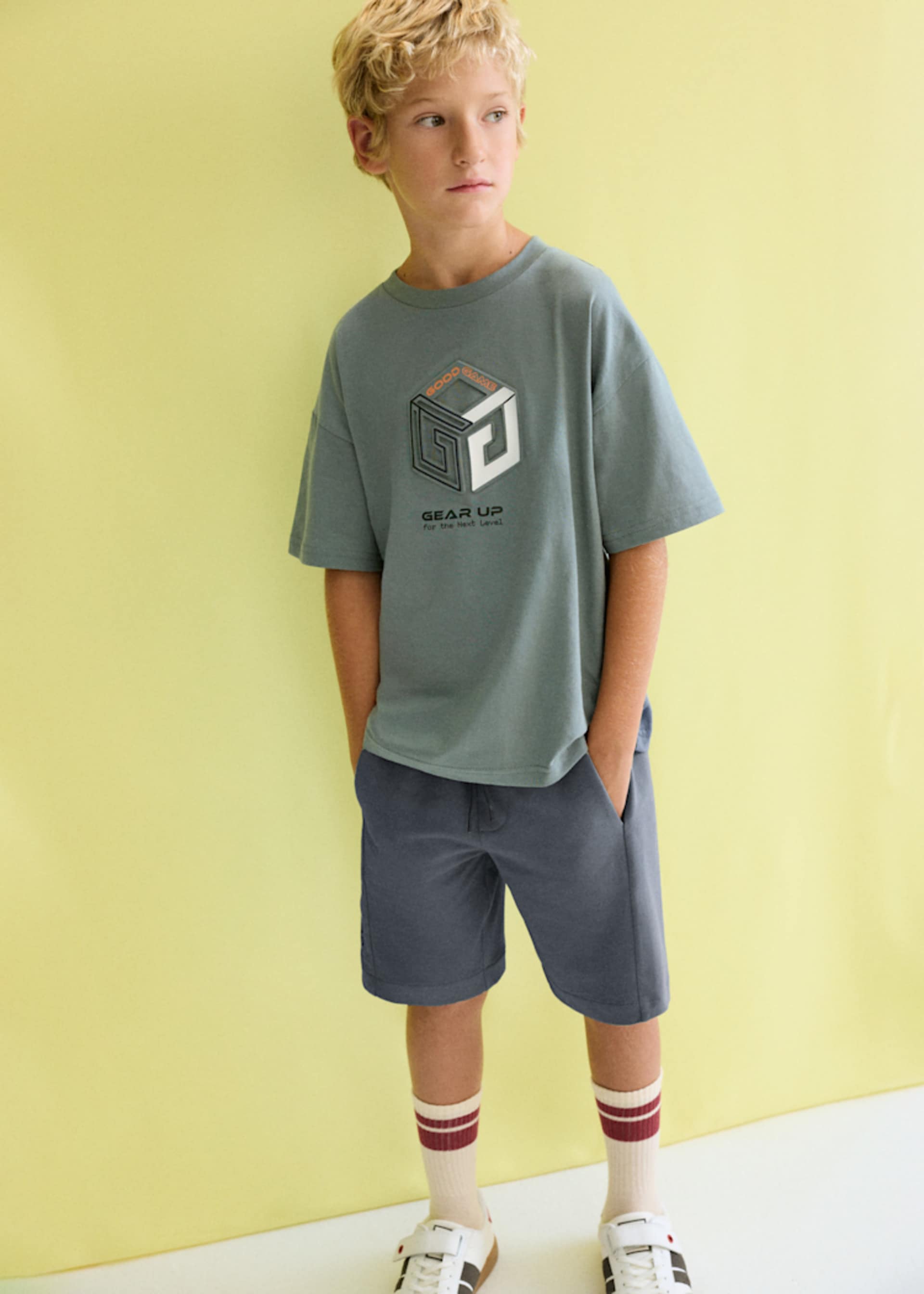 Set Bermudas und T-Shirt Reliefdetail Teenager Jungen