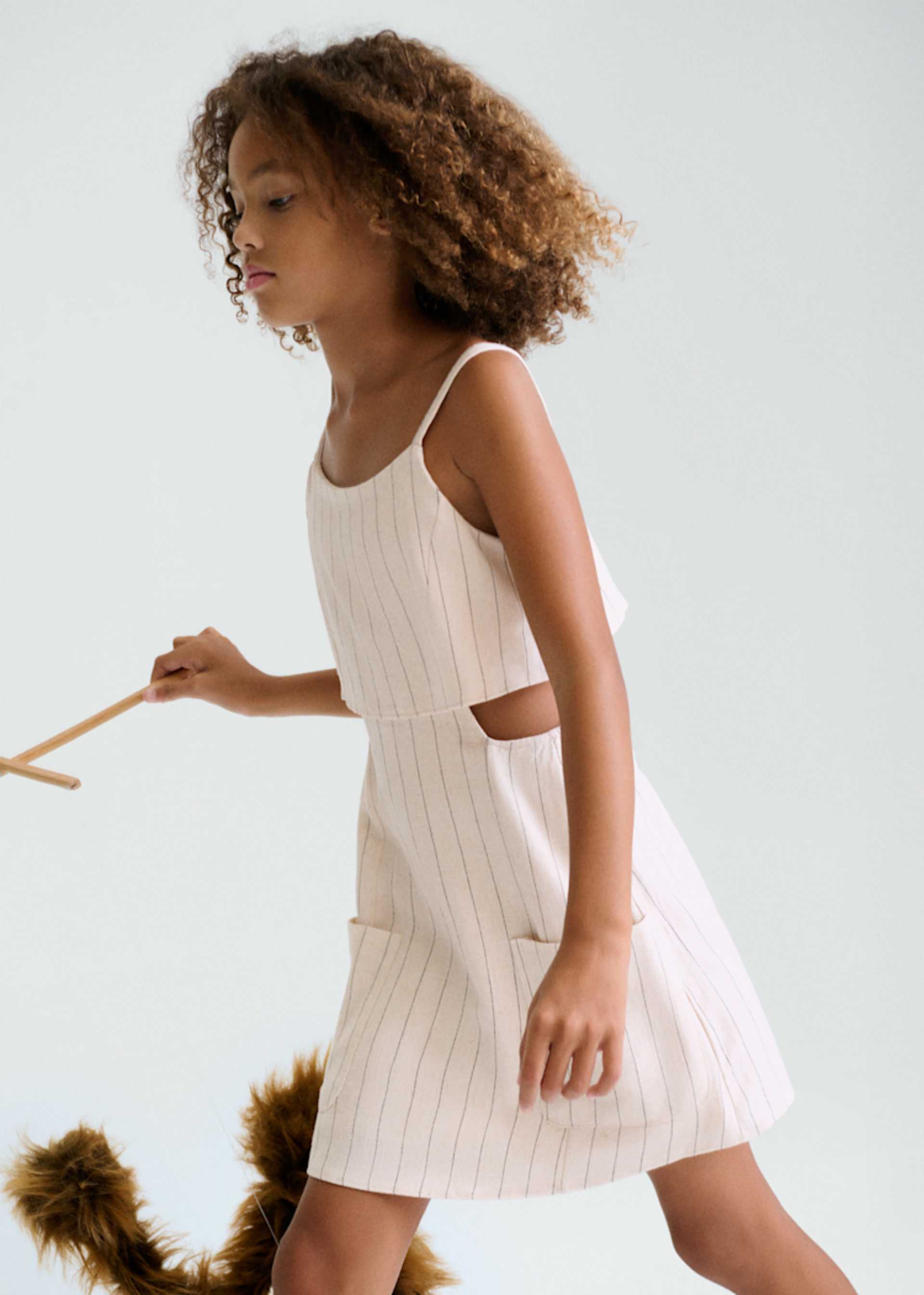 Short jumpsuit with slits for girls