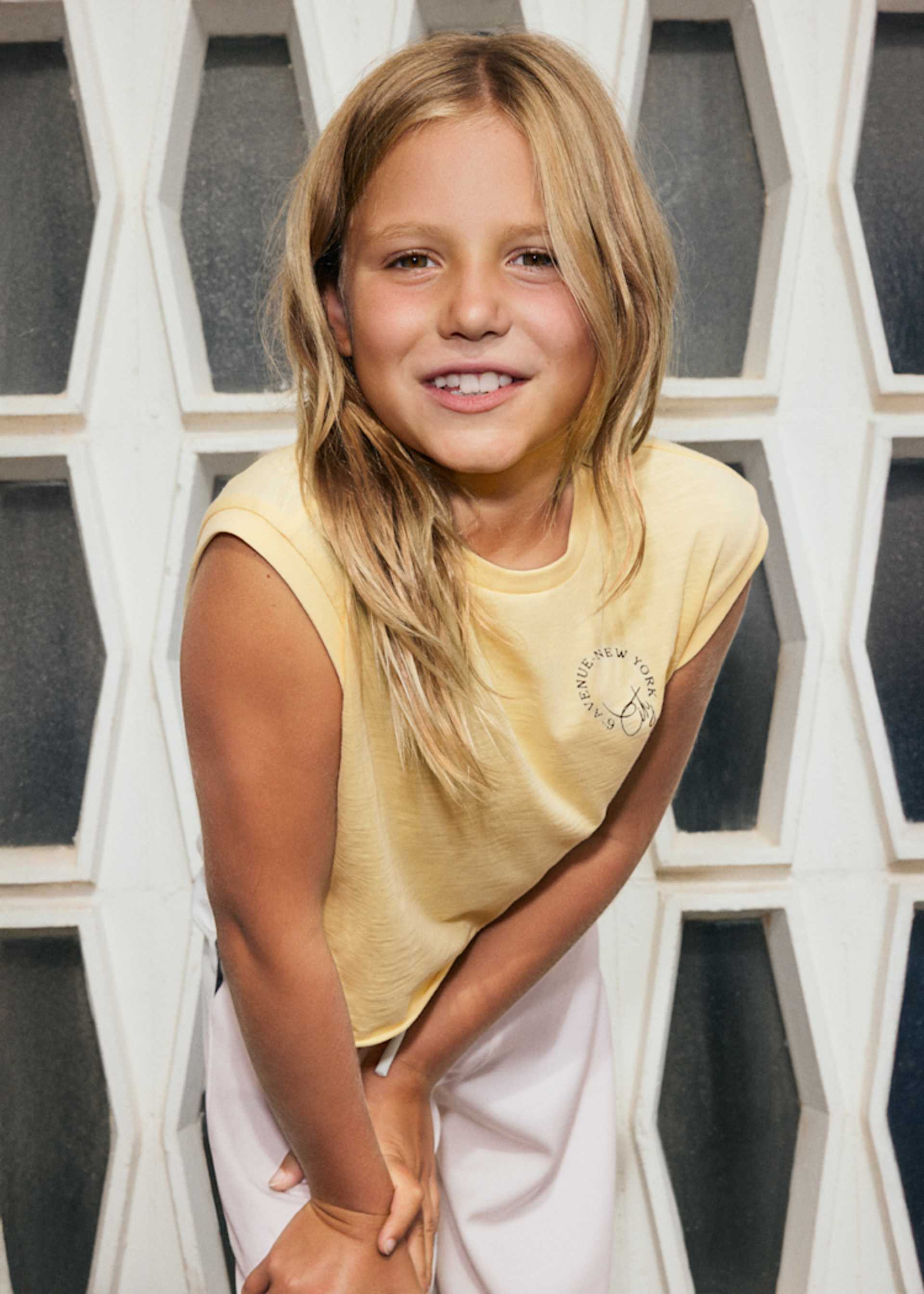 Girl Graphic T-shirt