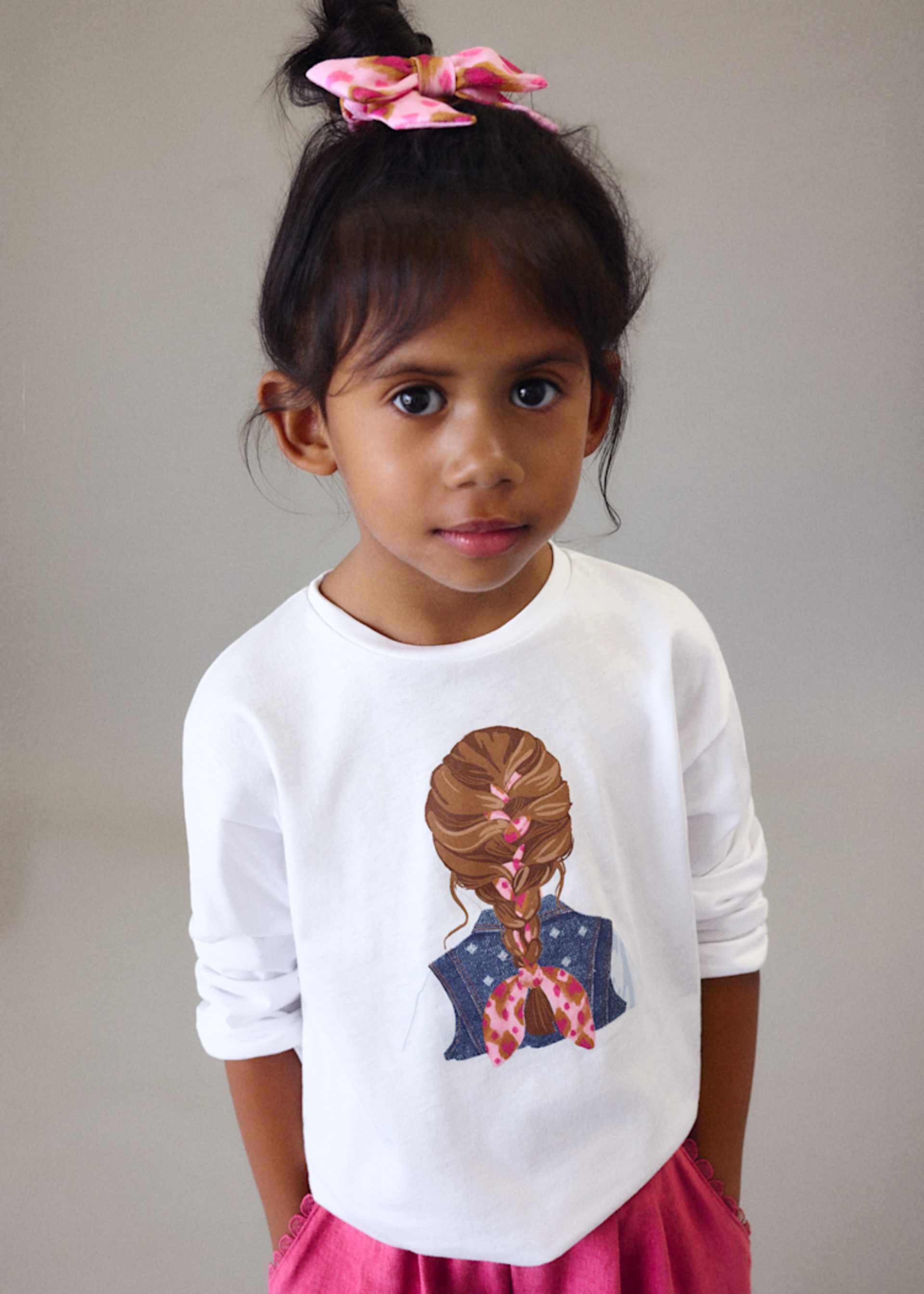 Girls long sleeved T-shirt with scrunchie