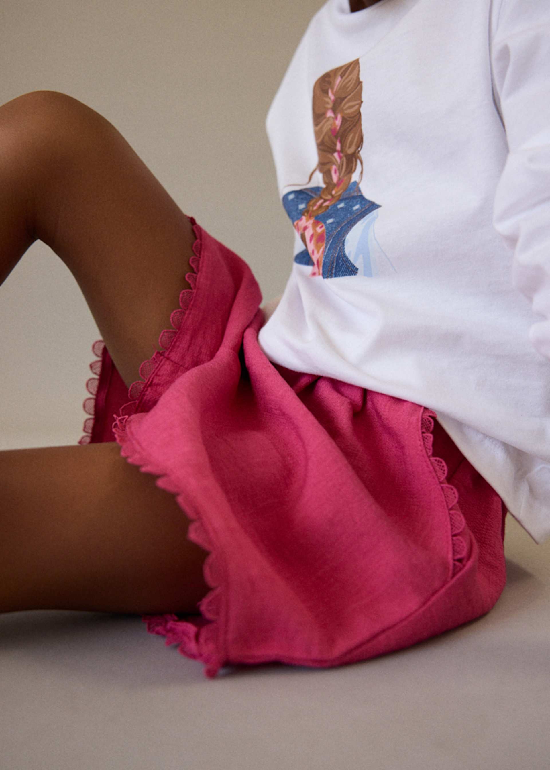 Girls' pleated trousers