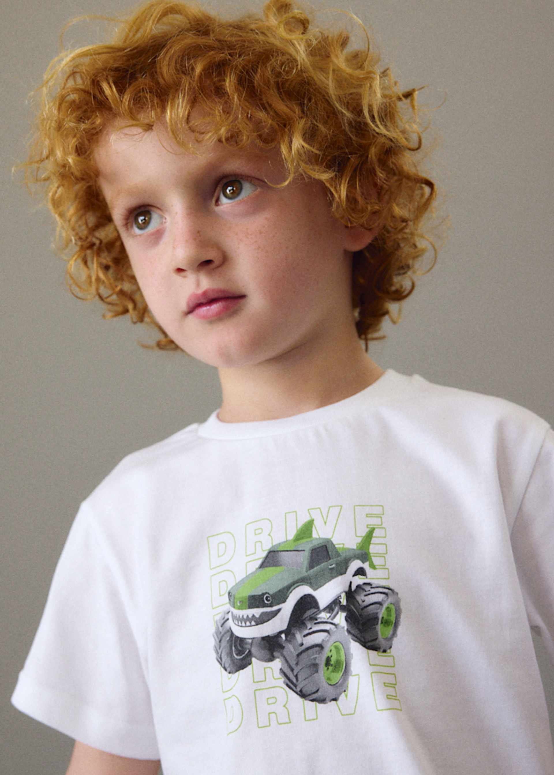 Set Bermudas und T-Shirt Buchstaben Jungen