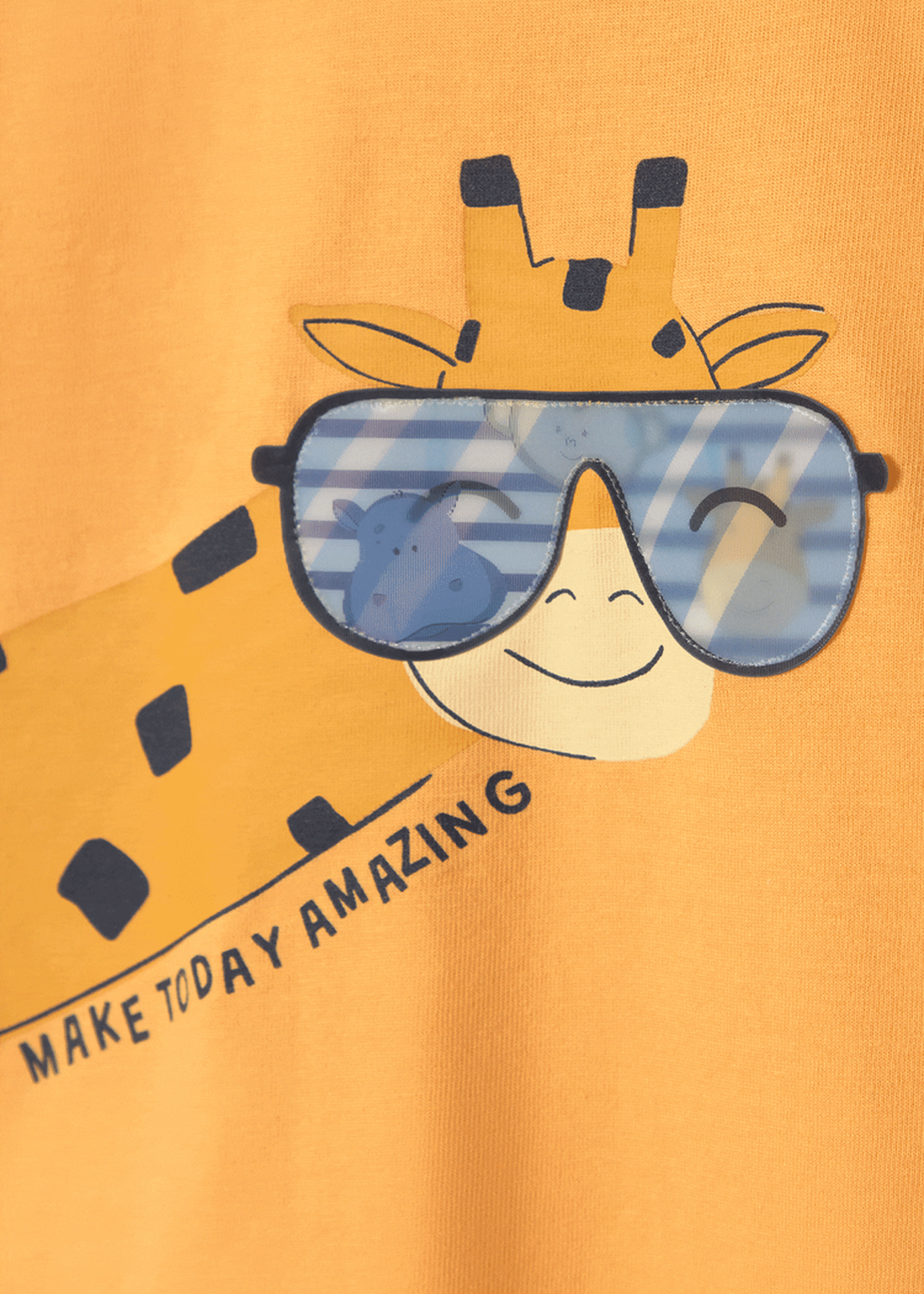 Baby Giraffe Graphic T-shirt