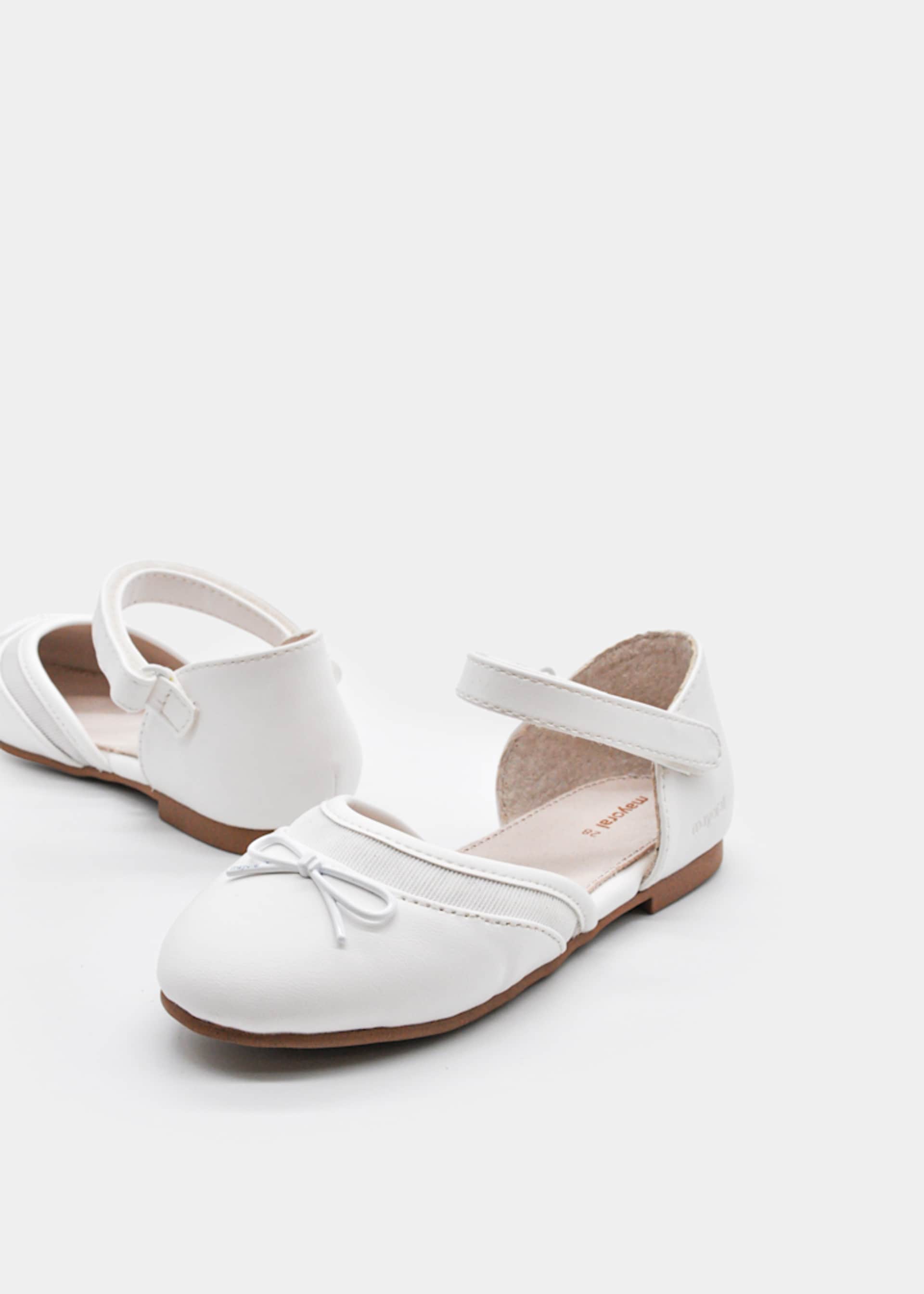 Girl's ballerina shoes