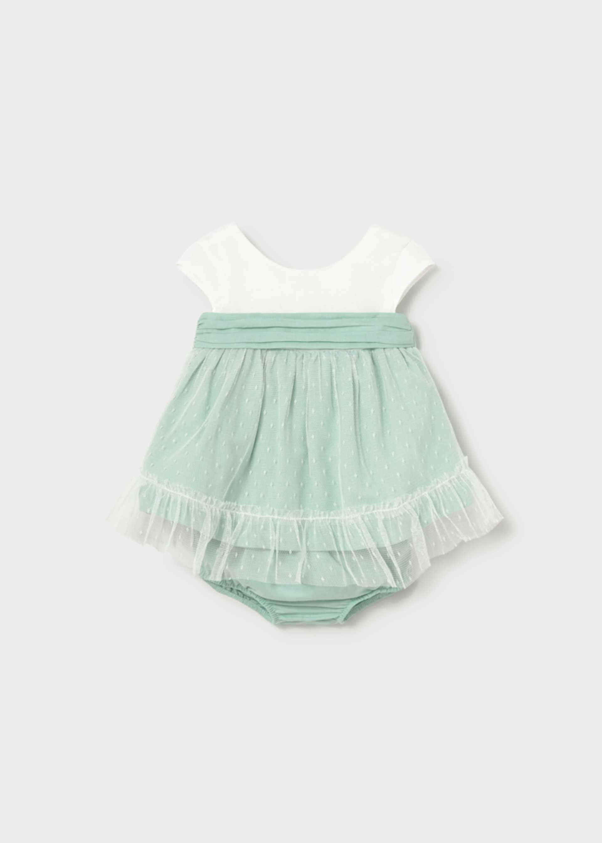 Vestido com tapa fralda cerimónia recém nascida