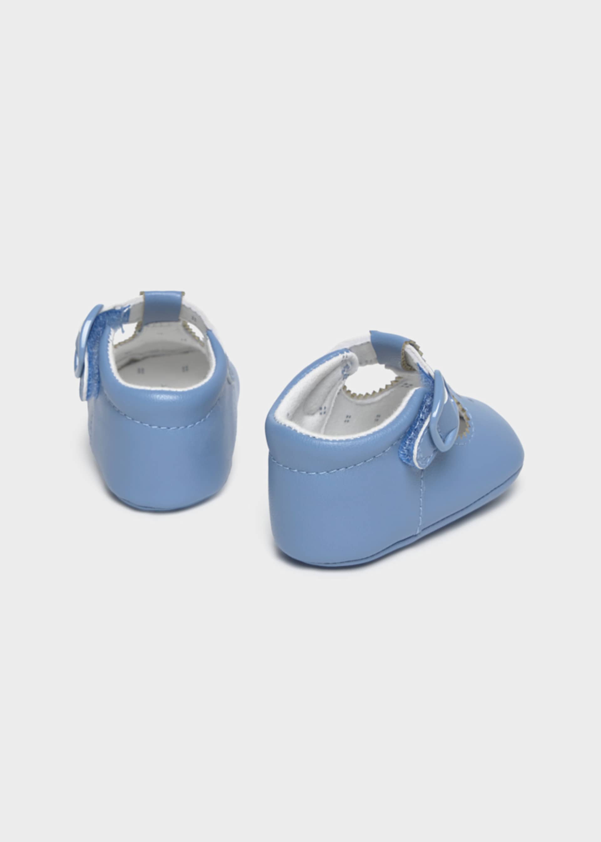 Scarpe traforate neonato