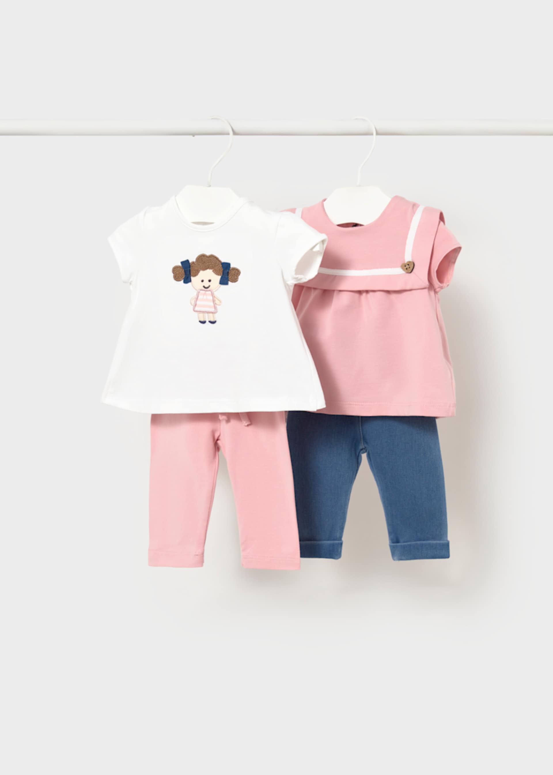 Conjunto 4 peças boneca recém nascida Conjunto 4 peças boneca recém nascida