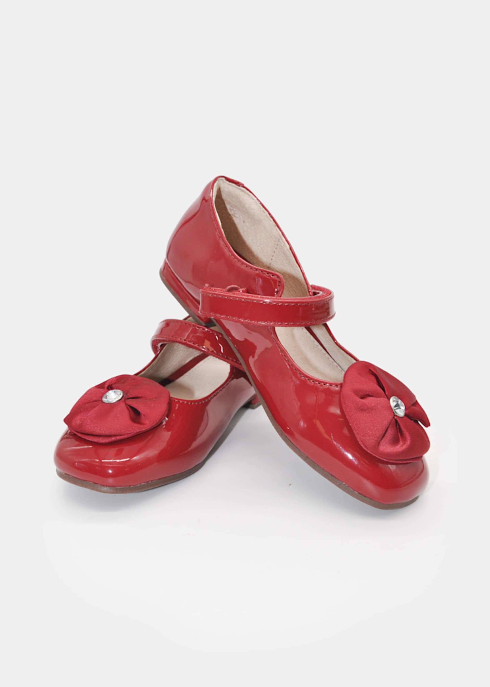 Girls' patent leather Mary Janes with a flower