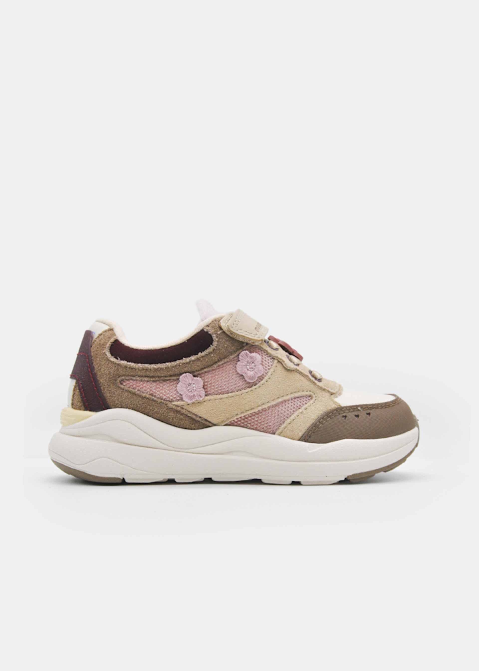 Girl flower trainers