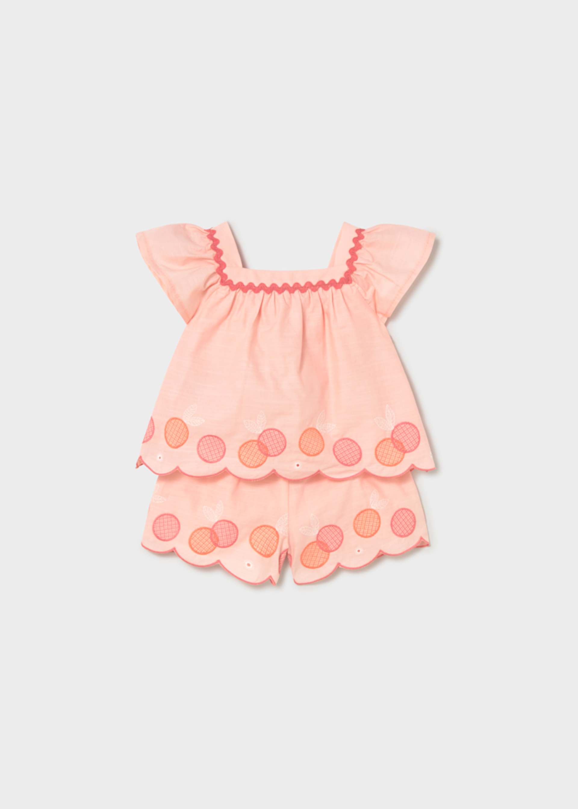 Komplet bermudy i bluzka z haftem dla niemowlęcia