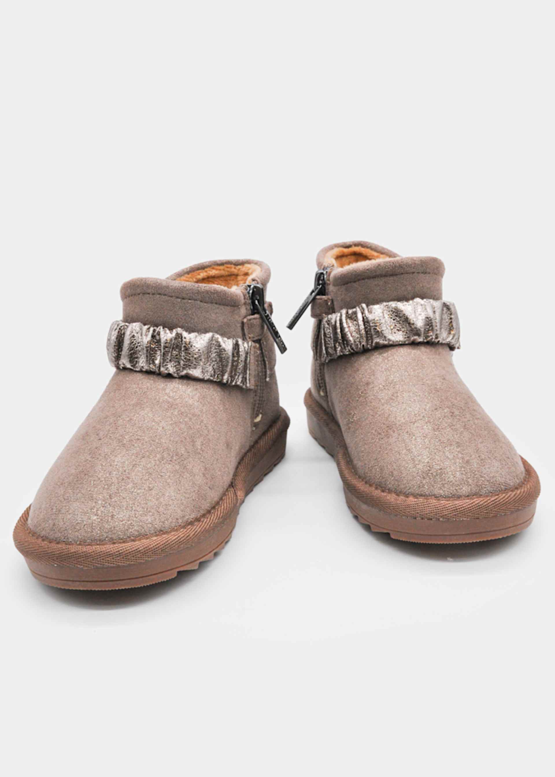 Low-cut baby booties