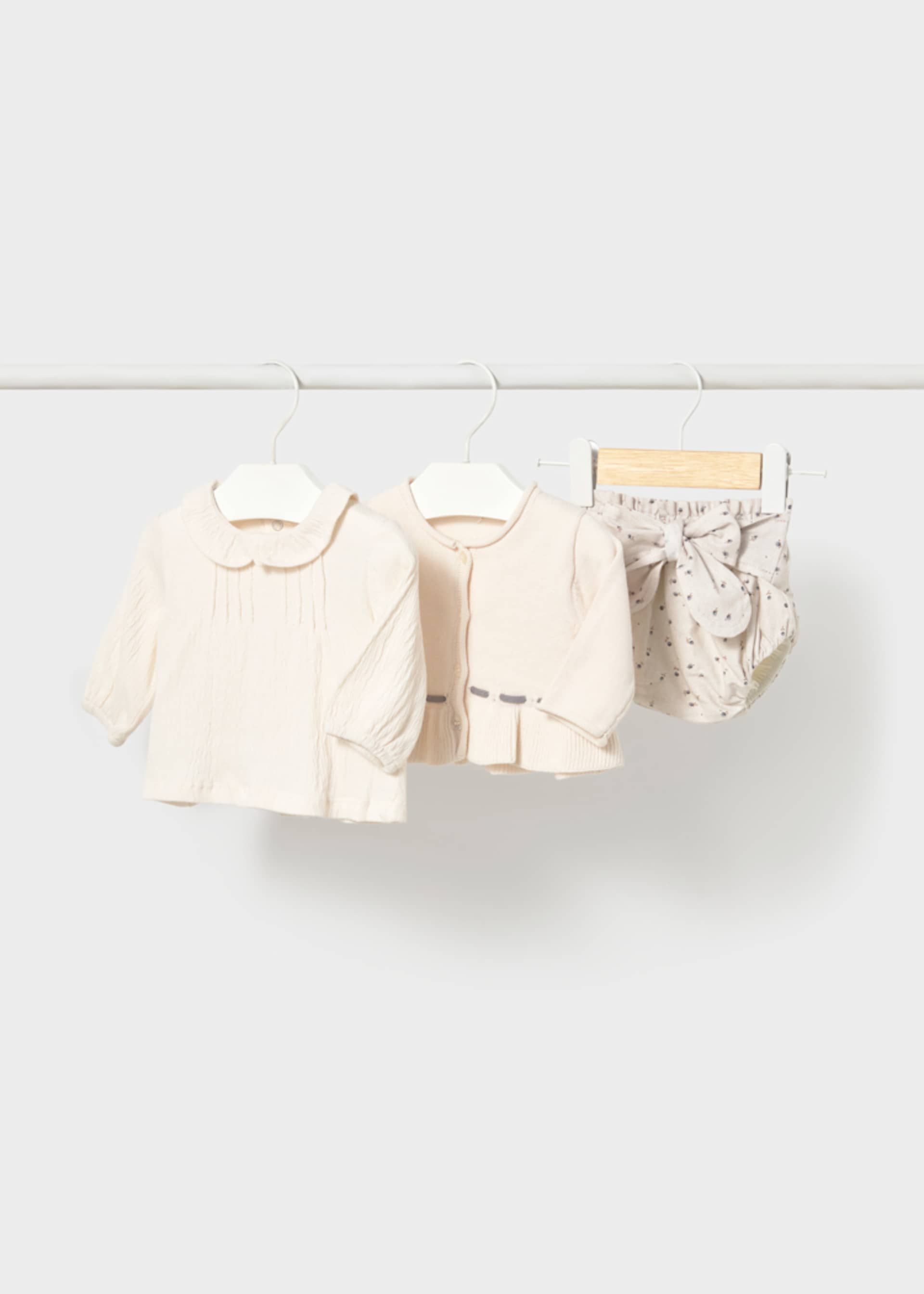 Conjunto 3 peças recém nascida Conjunto 3 peças recém nascida