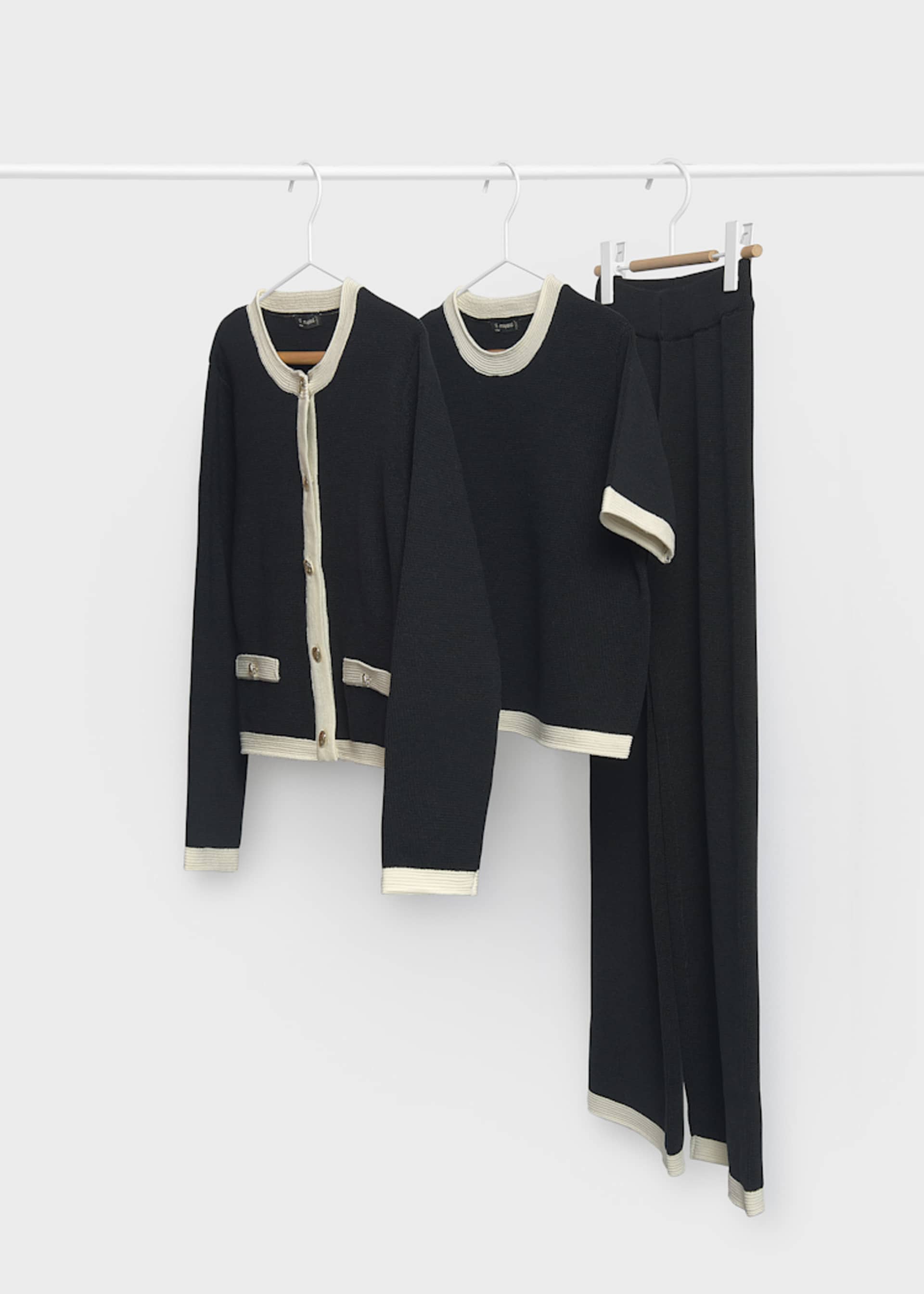 3-piece set with a girls' jacket