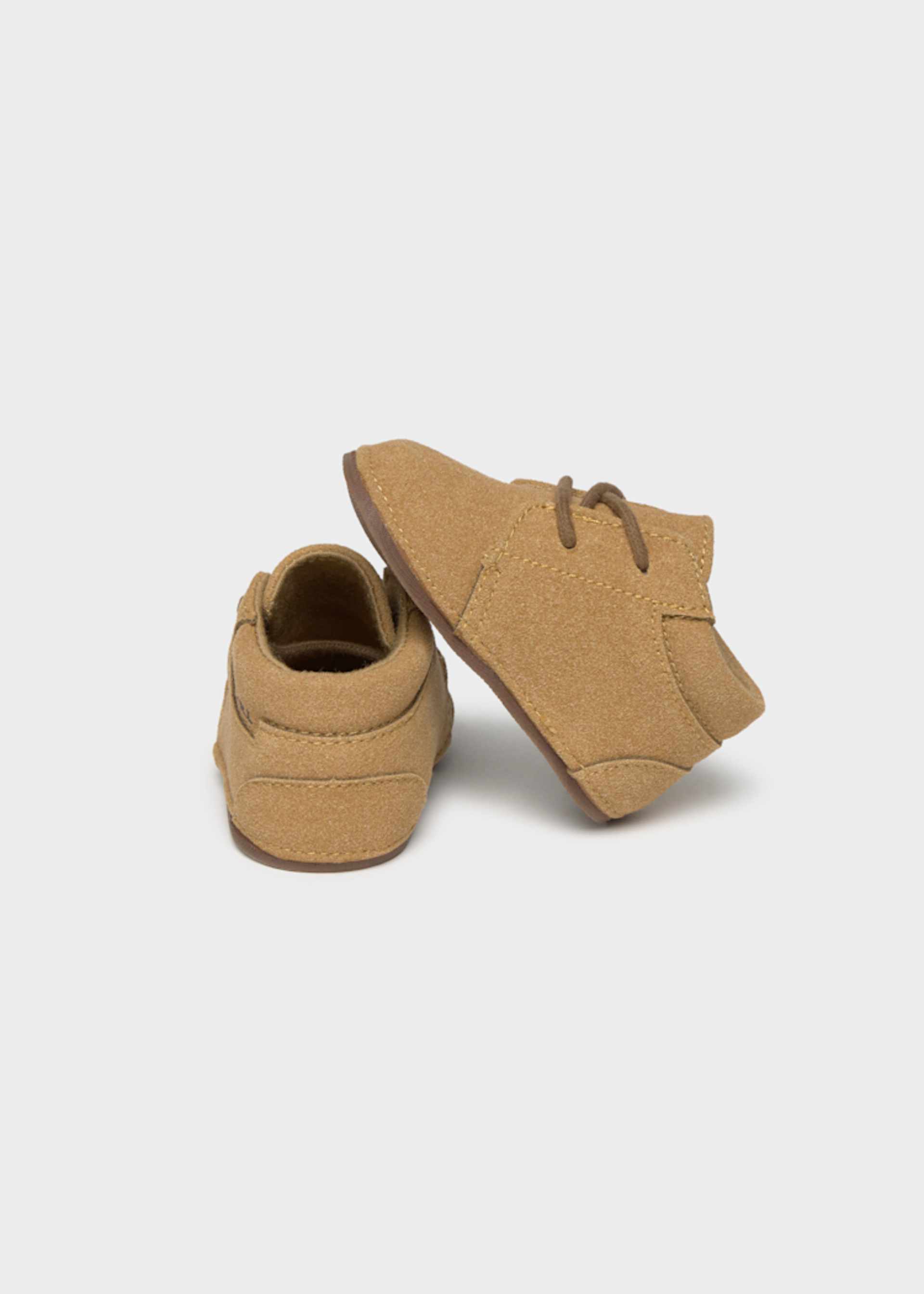 Bottines en daim nouveau-né