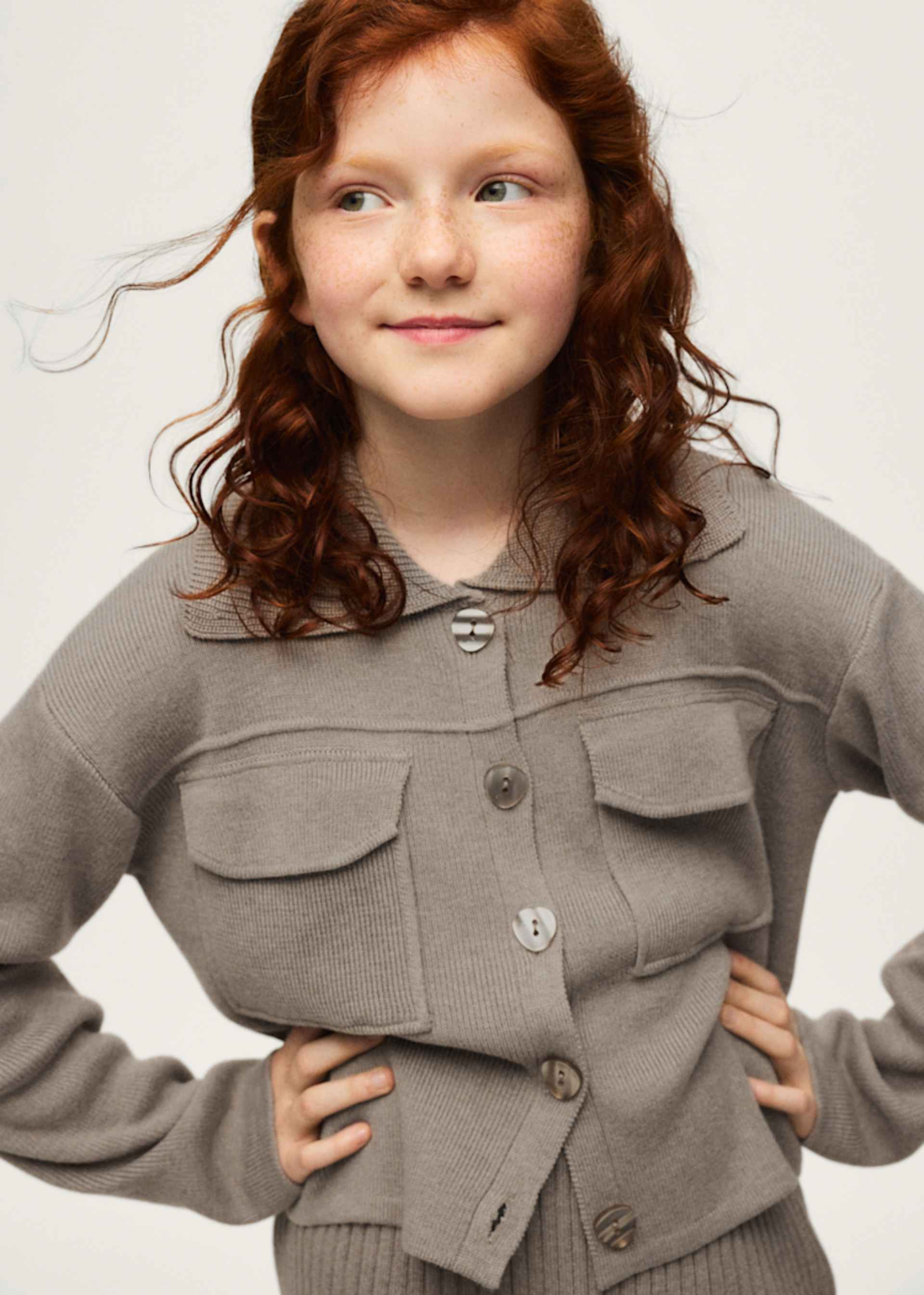 Girls' knitted jacket with pockets Girls' knitted jacket with pockets
