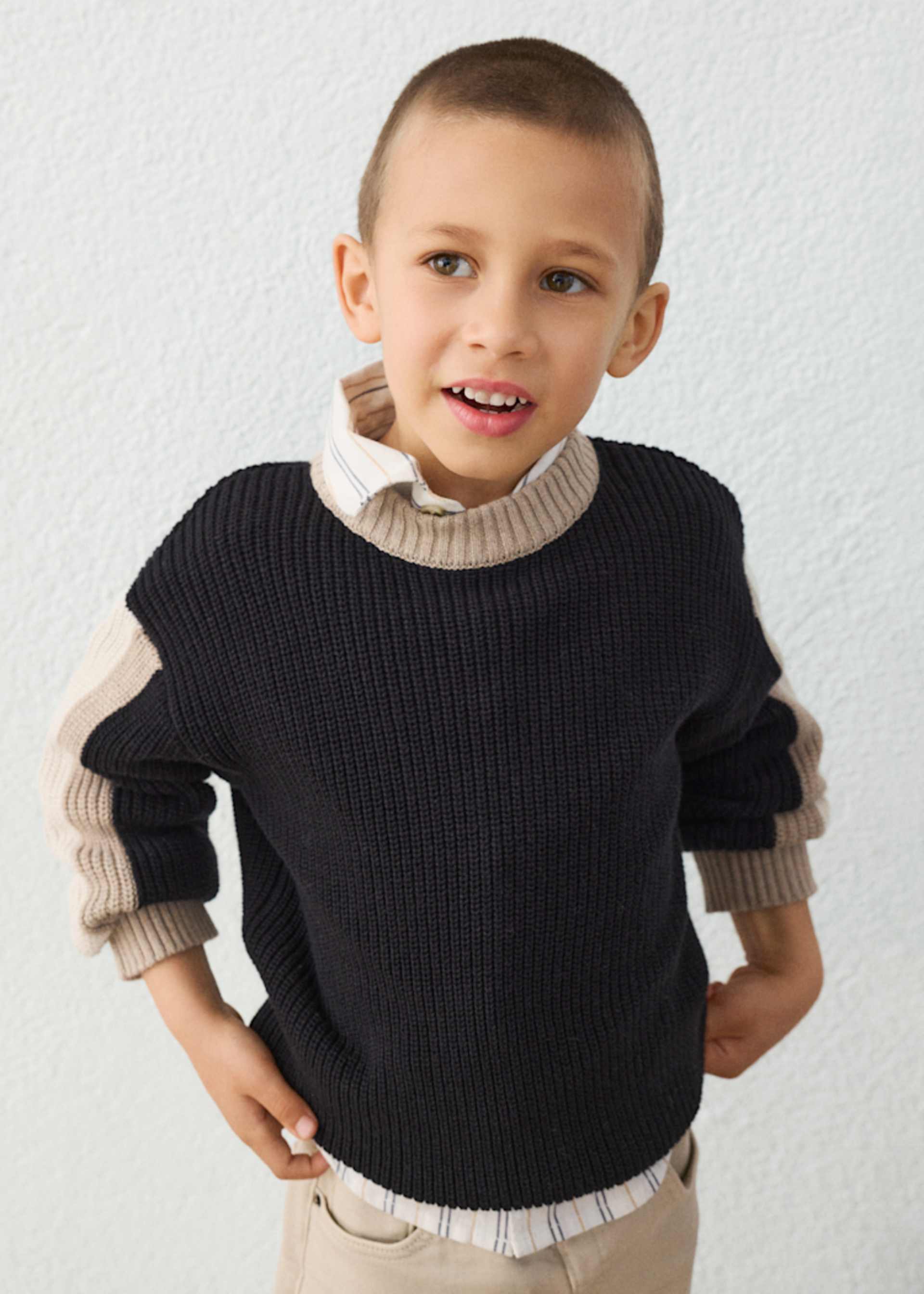 Suéter contraste niño