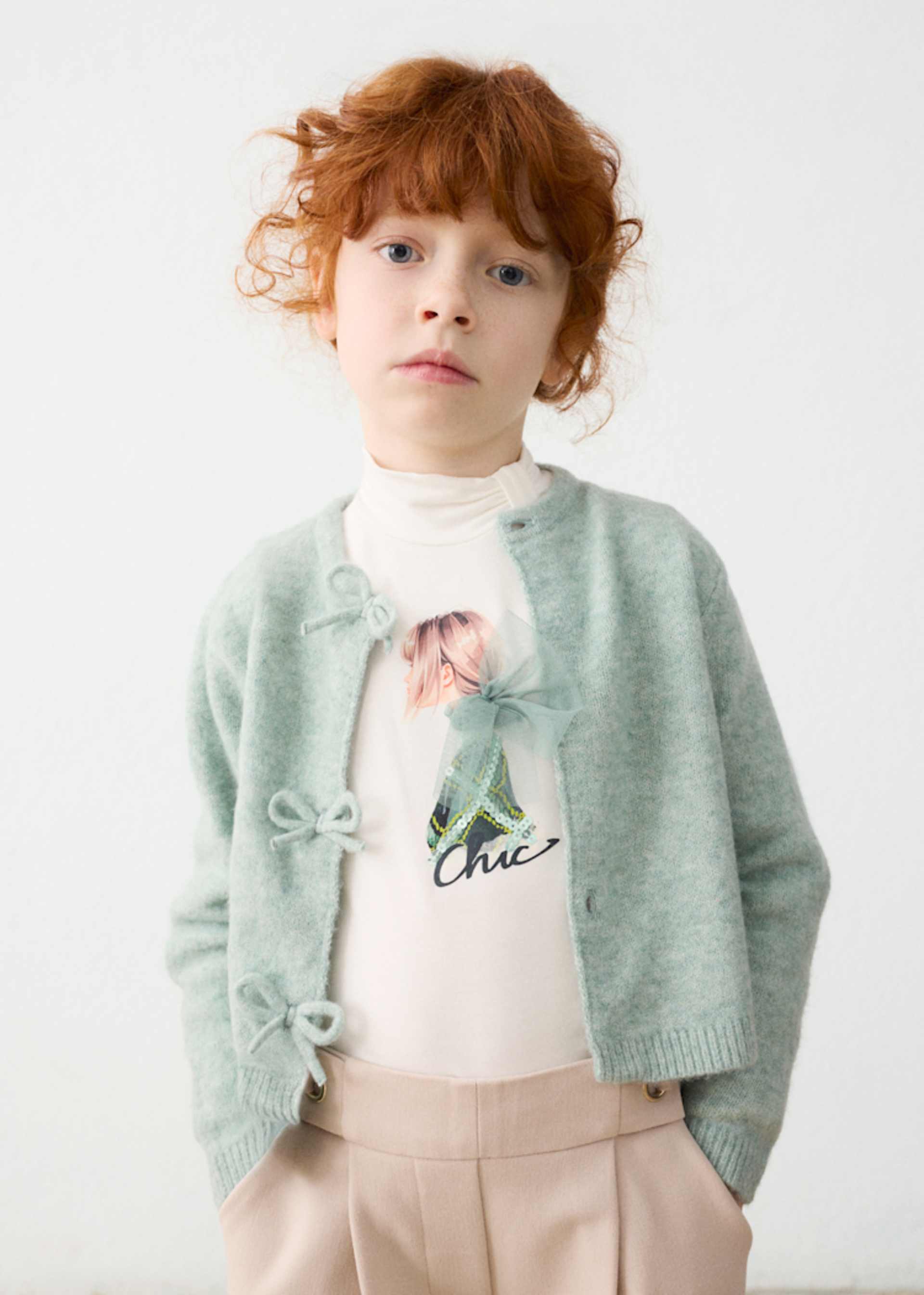 Suéter tricot moños niña