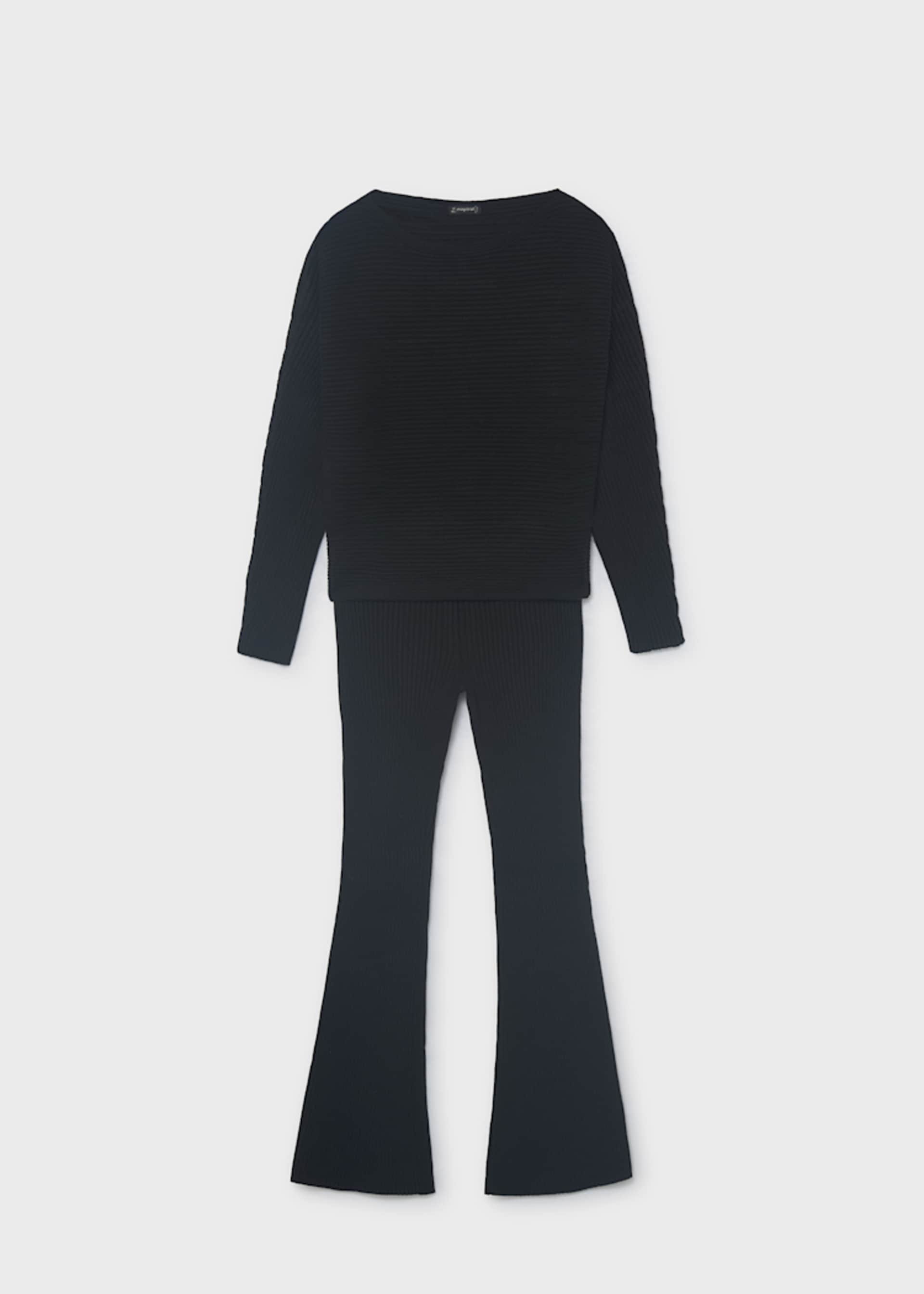 Set Hose und Pullover Teenager Mädchen