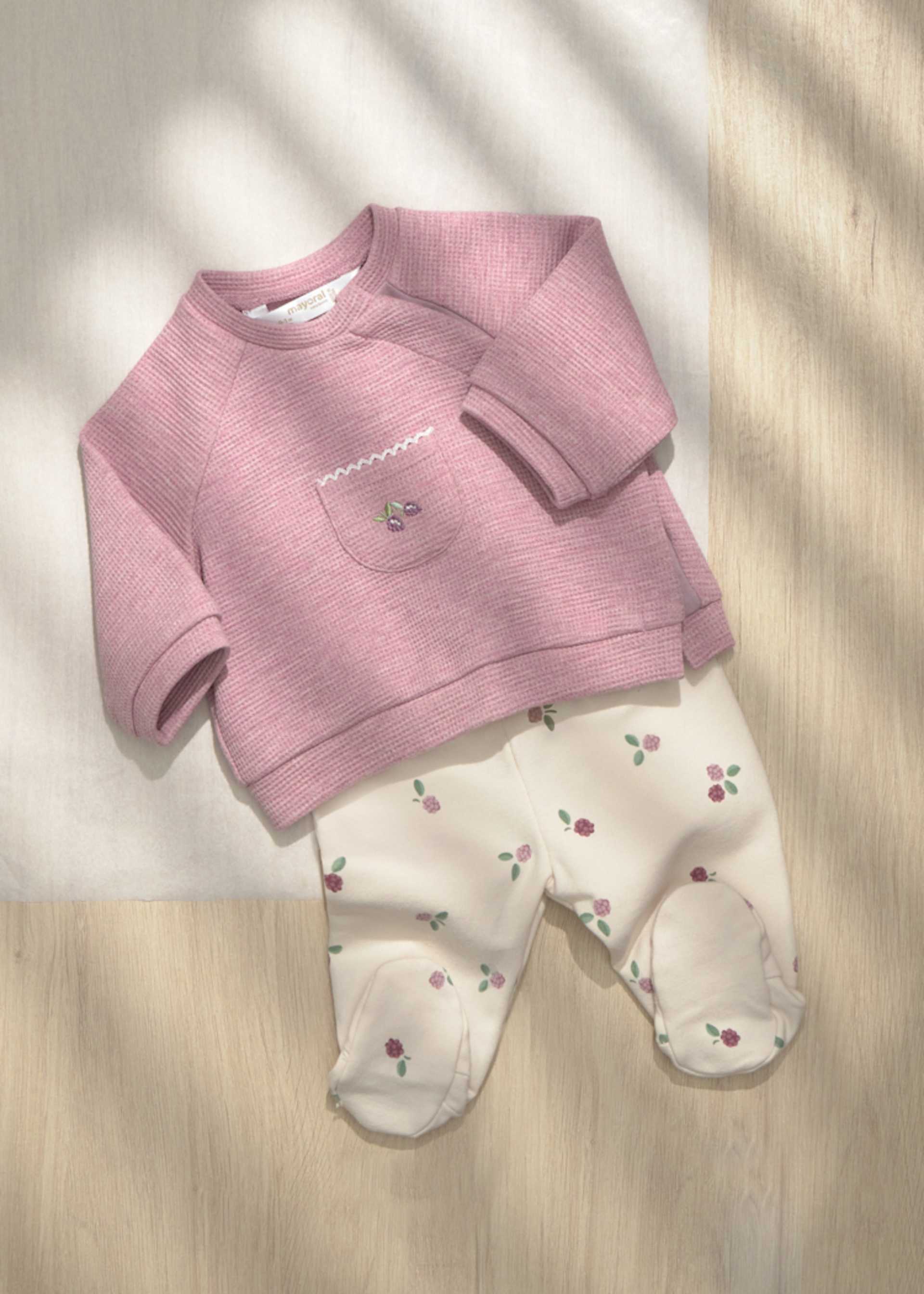 Conjunto calças com pés e sweat recém nascida Conjunto calças com pés e sweat recém nascida