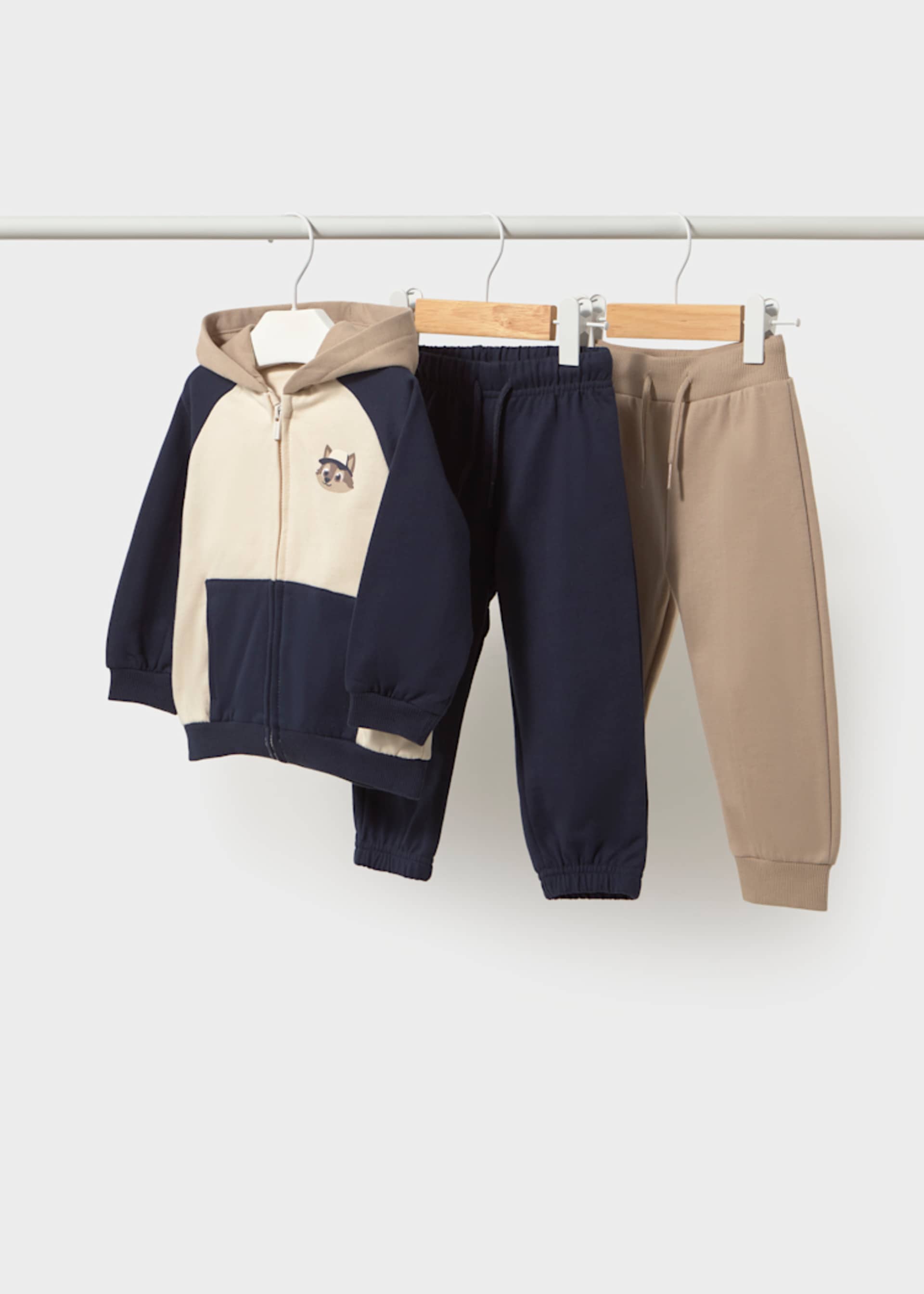 Tuta 2 pantaloni basici bimbo Tuta 2 pantaloni basici bimbo