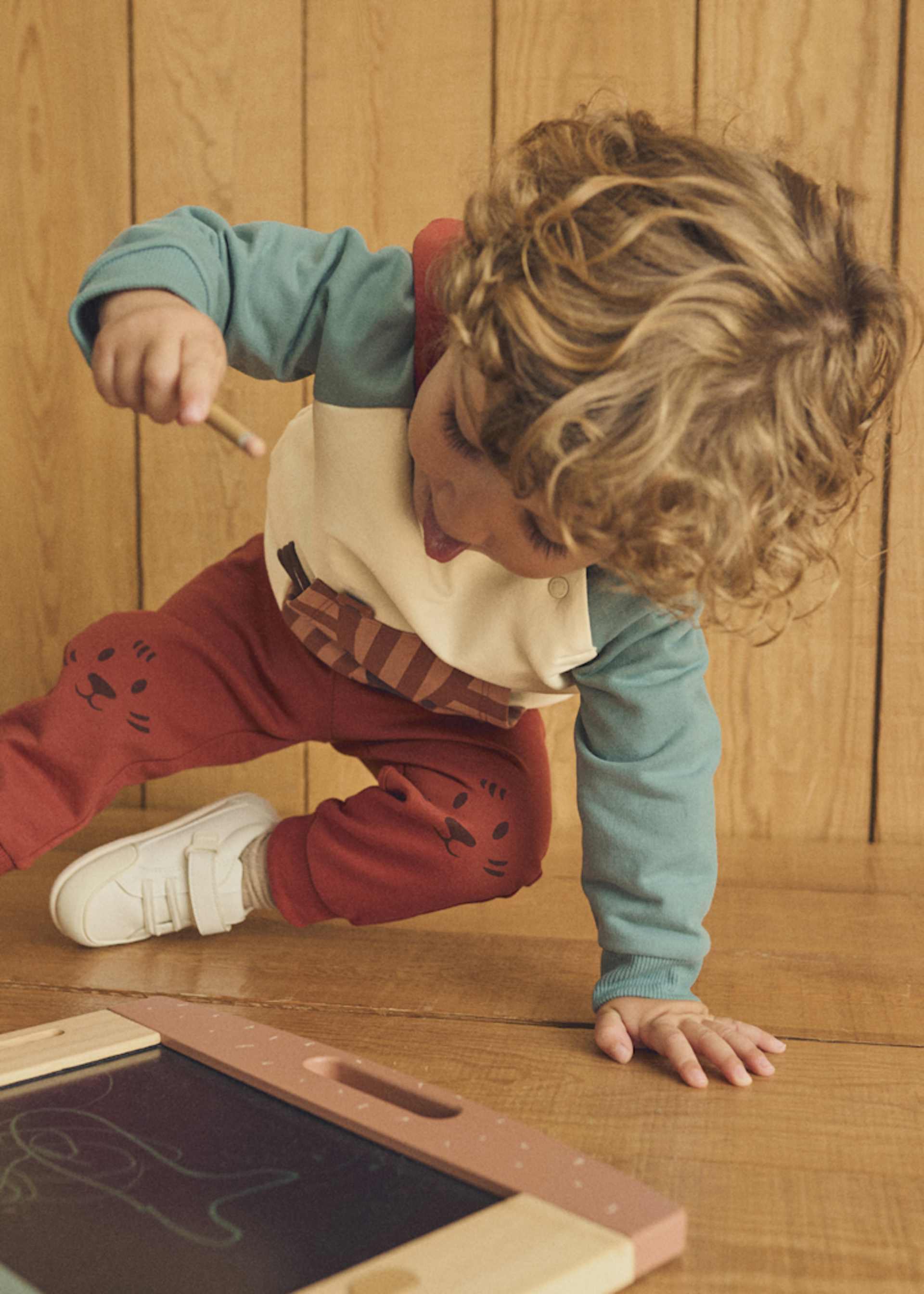 Pantalon en molleton print bébé
