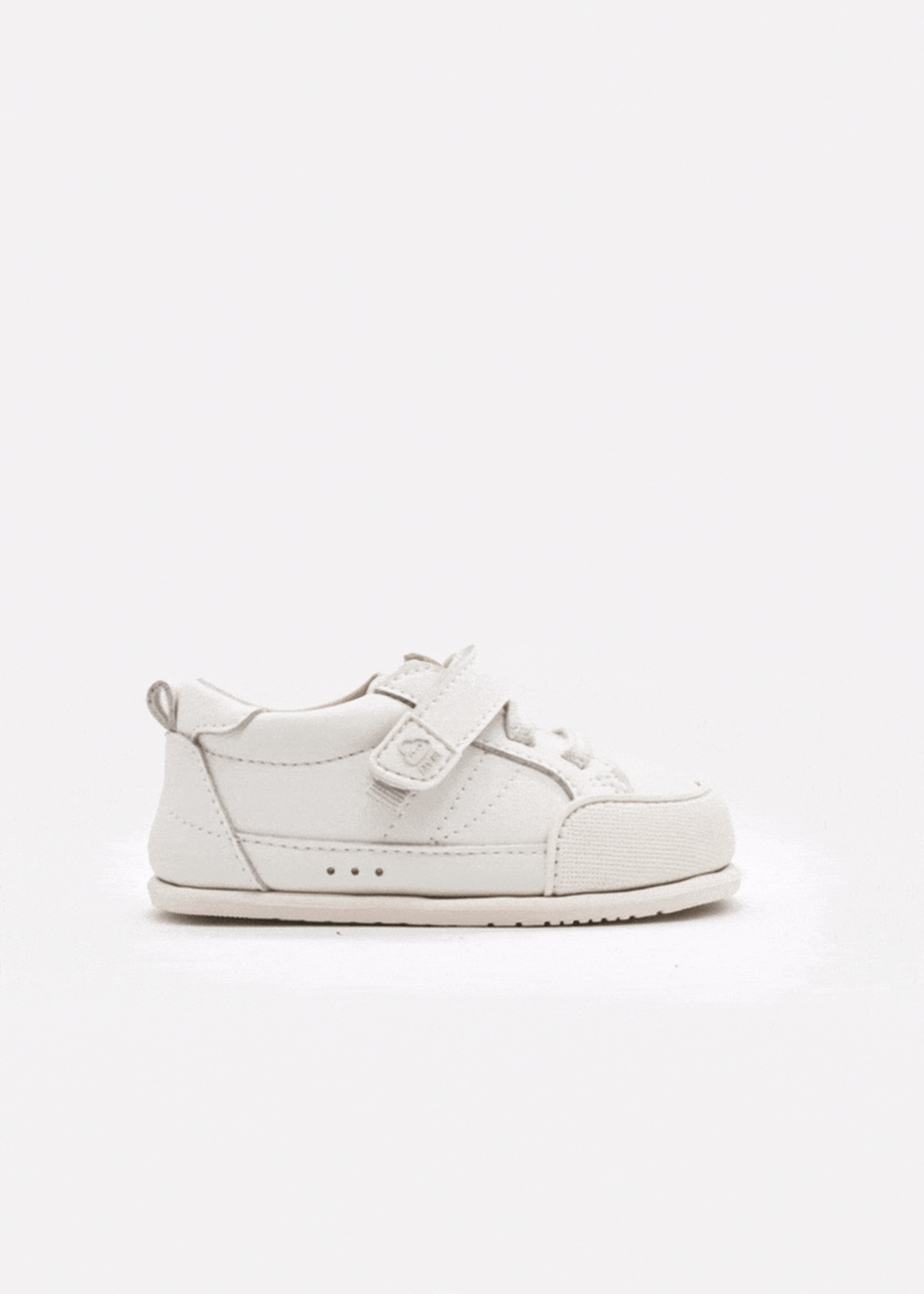 Sneakers baby