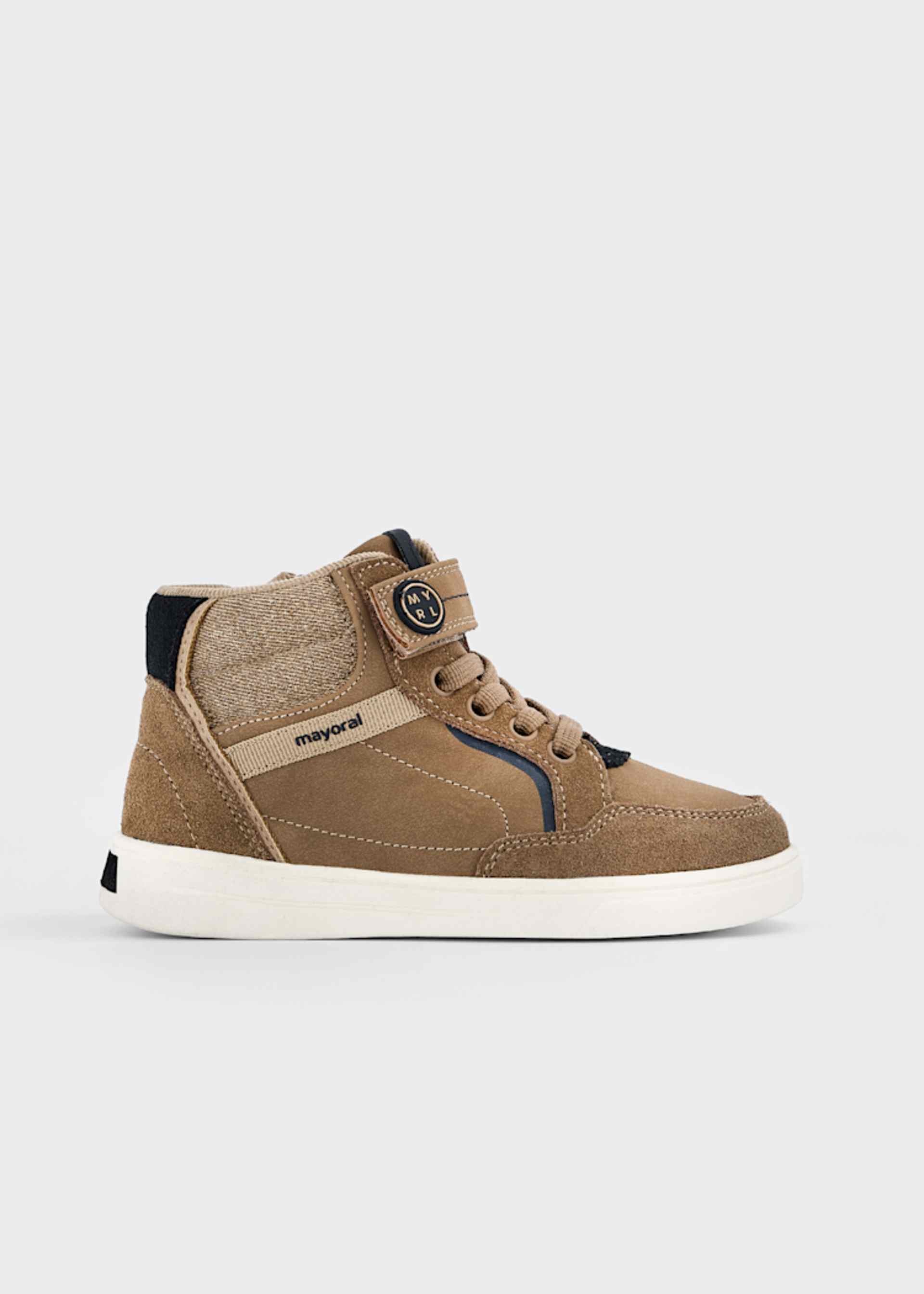 Boys' trainers