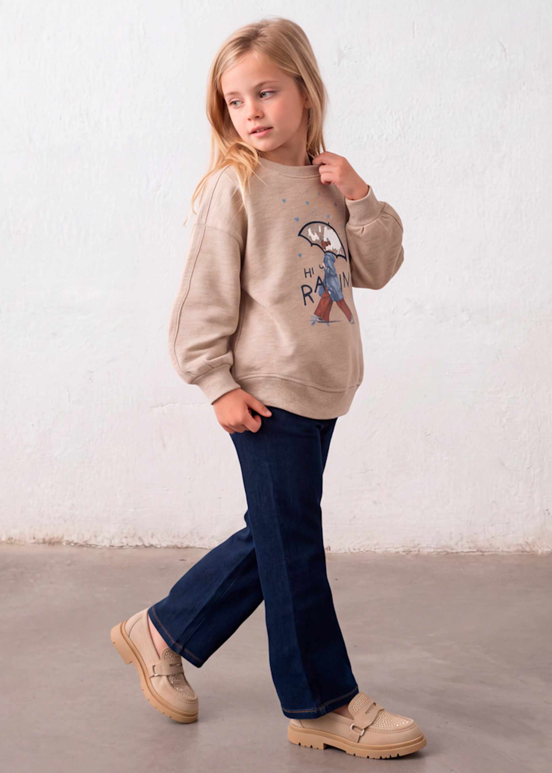 Conjunto legging flare y sudadera niña