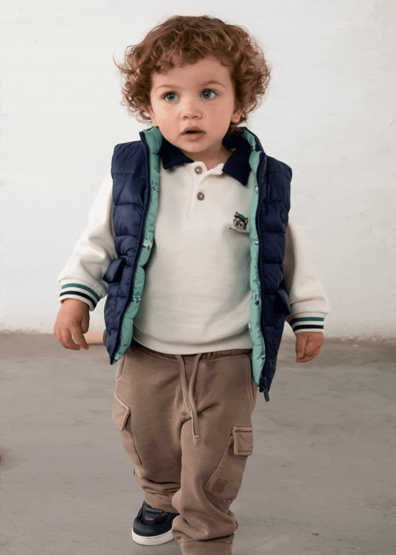 Reversible printed baby vest