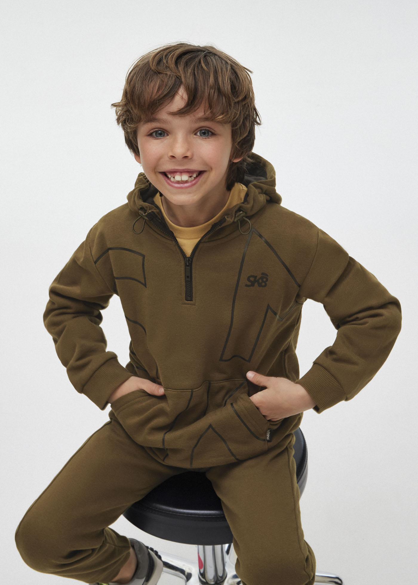 2 year best sale old boy tracksuit