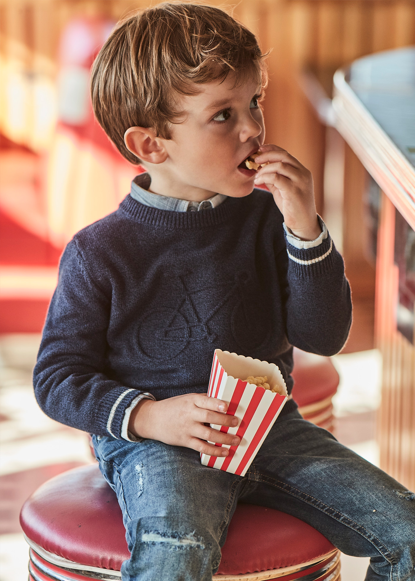 Jeans effetto strappato bambino