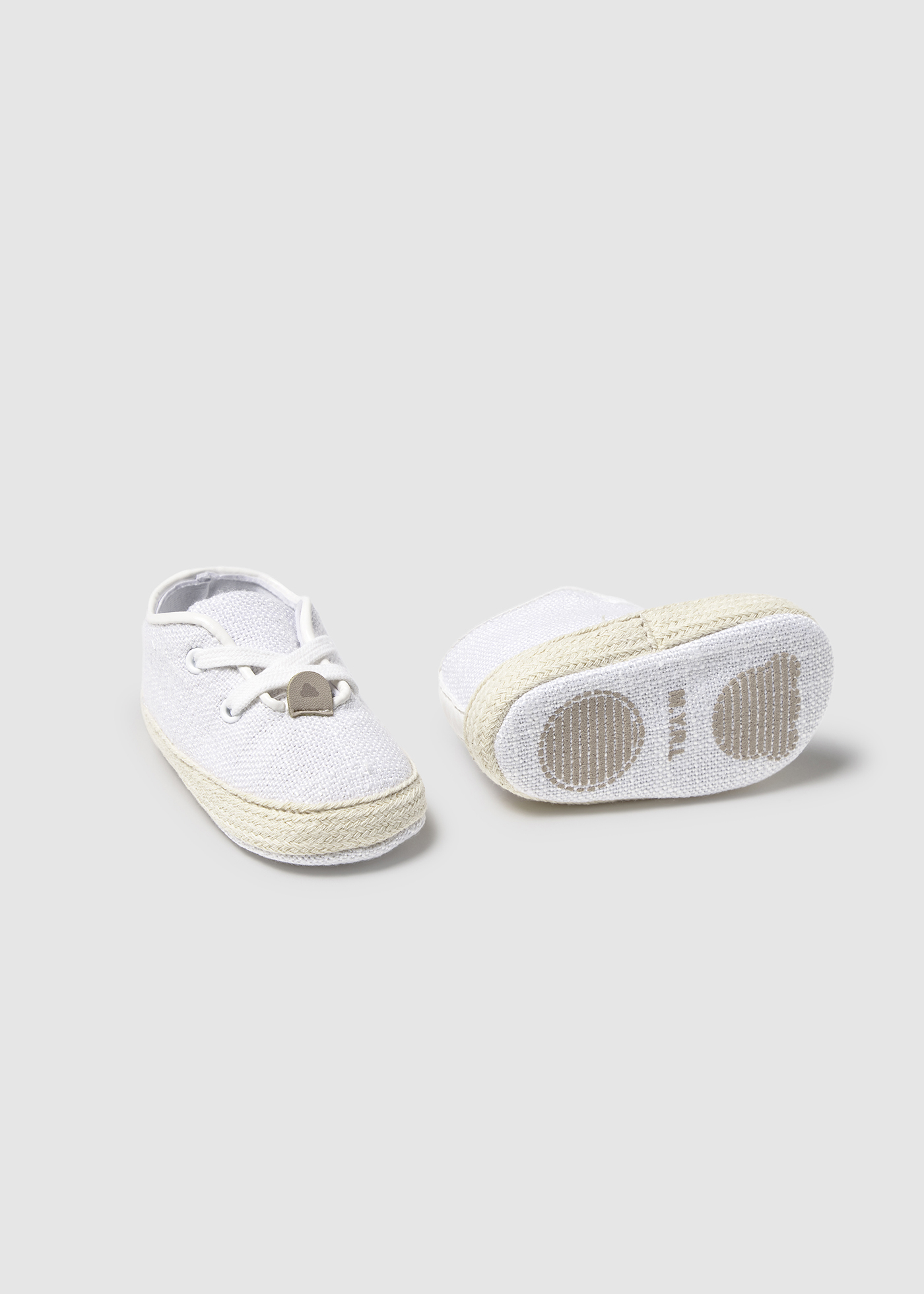 Newborn boy lace up shoes Ecru Mayoral ®