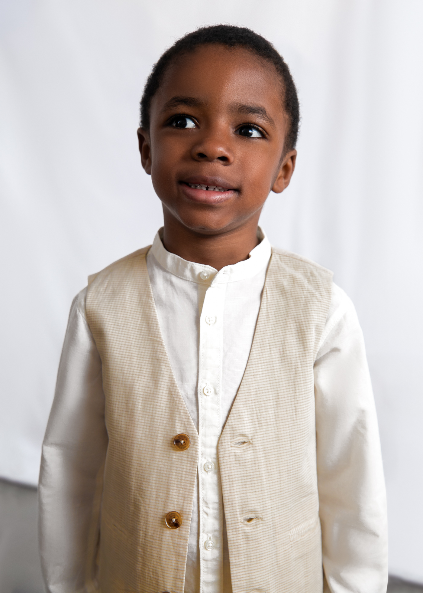 Boy Linen Vest Oat squares | Mayoral ®